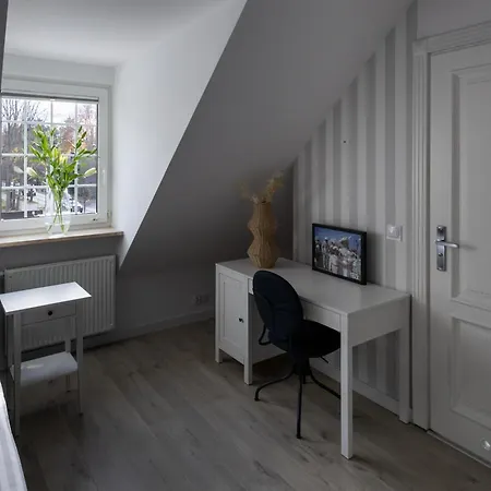 Dom Pracy Tworczej Stowarzyszenia Filmowcow Polskich W Sopocie Hotel *