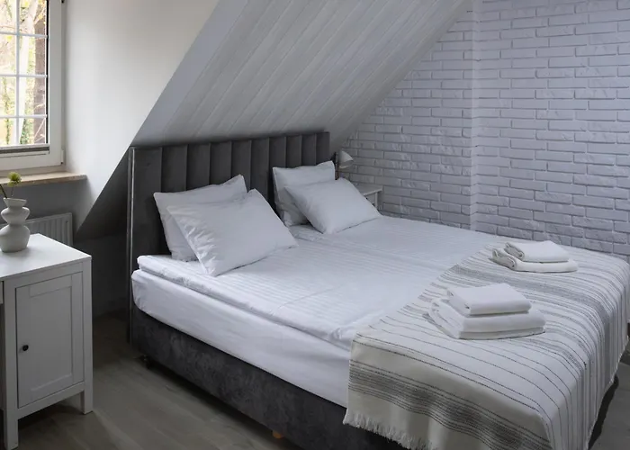 Dom Pracy Tworczej Stowarzyszenia Filmowcow Polskich W Sopocie Otel *